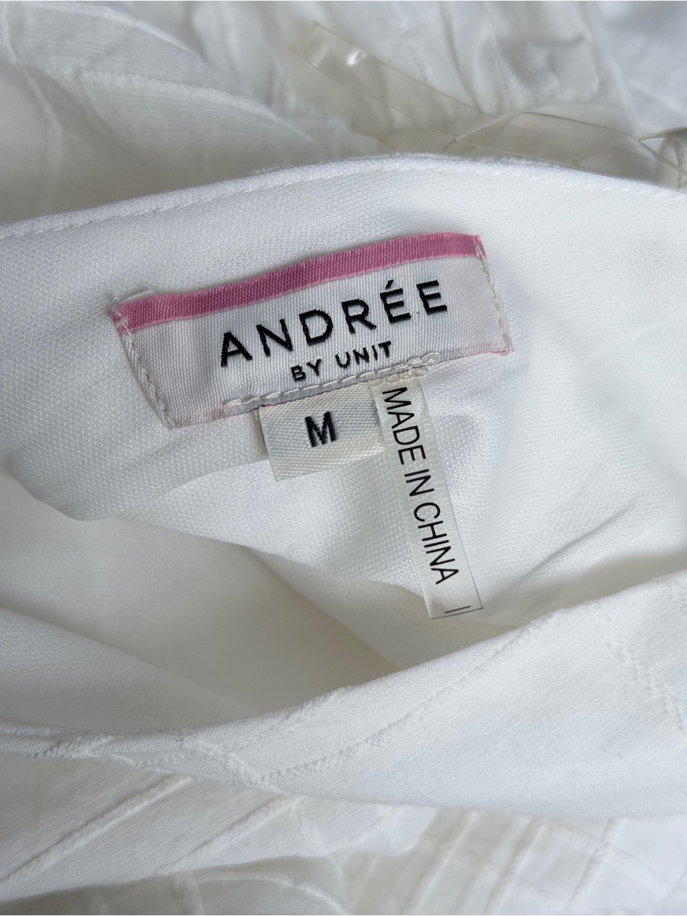 ANDREE BY UNIT White V-Neck Puff Sleeve Mini Sundress - Picture 2 of 7